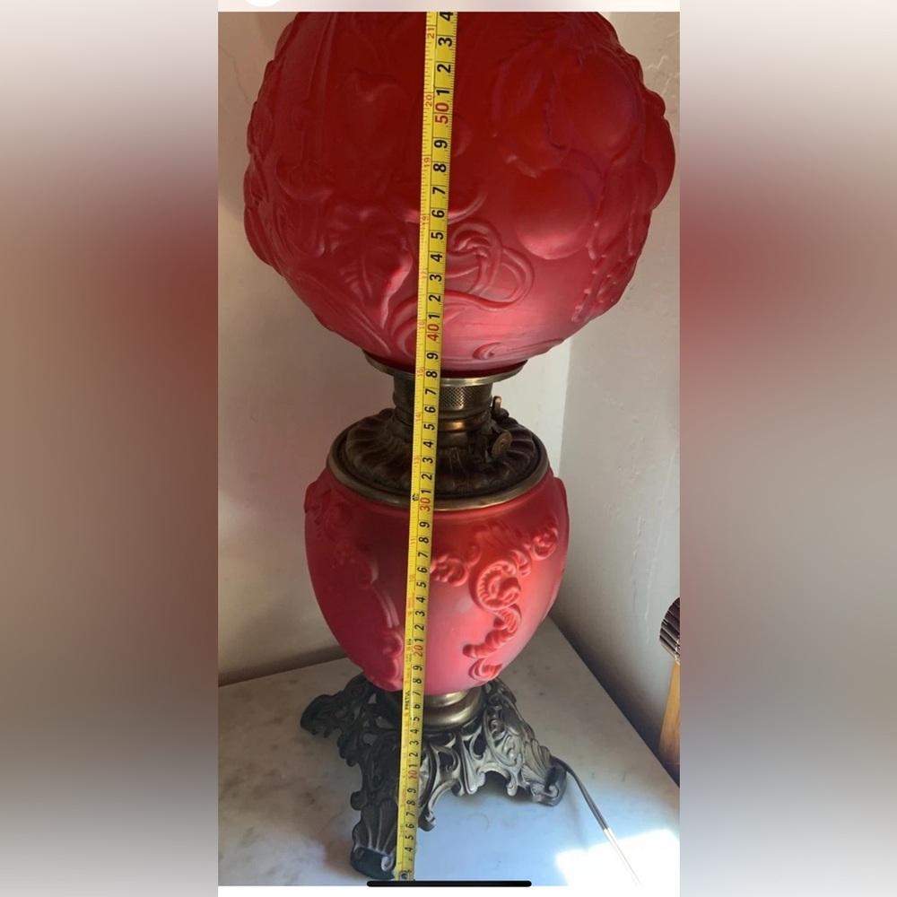 Victorian GWTW Red Large Satin Glass Oil Kerosene Lamp - Picture 2 of 14